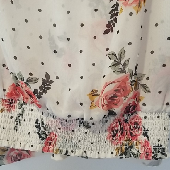 Black Rainn sheer floral top - Picture 7 of 8